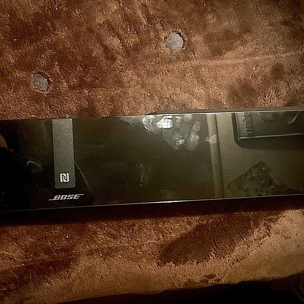 Bose soundtouch 300 sound bar.